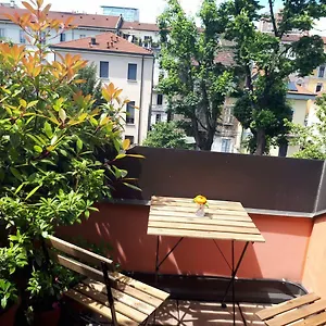 Teodora 2*, Milano Italia